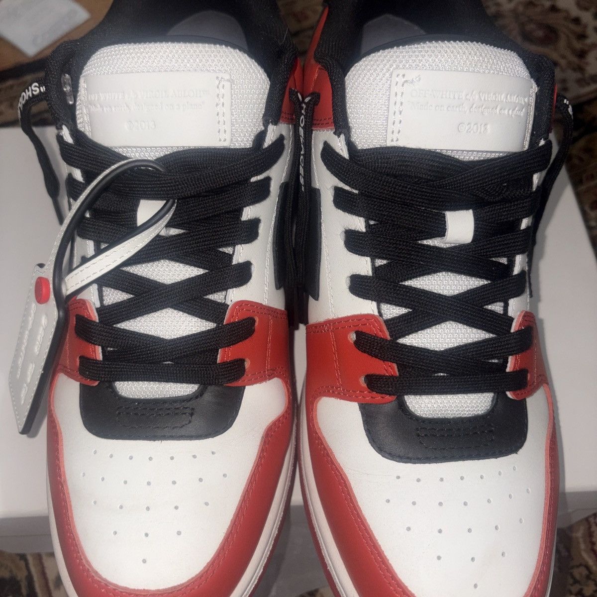 Off-White Off-white out of office Size US 10 / EU 43 - 4 Thumbnail