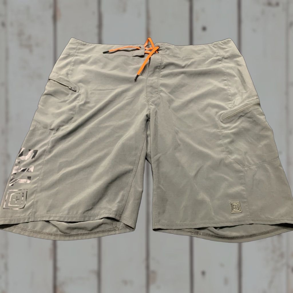 Vintage 5.11 Tactical Men’s Board Shorts Size 40 Gray Quick Dry Swim Trunks with Pockets Lightweight Size US 40 / EU 56 - 1 Thumbnail
