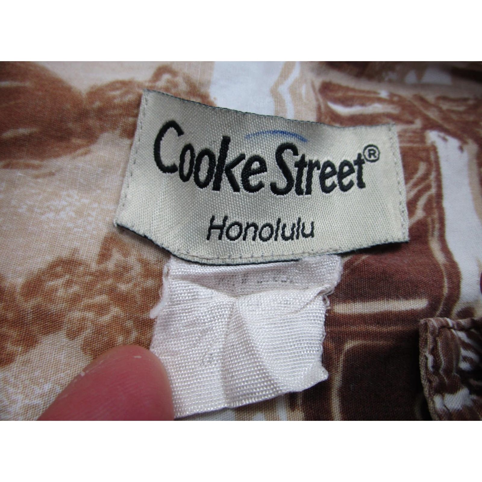 ALOHAS Cooke Street Shirt Mens Large Hawaiian Aloha Tiki Print Short Sleeve Button Up Size US XL / EU 56 / 4 - 4 Thumbnail