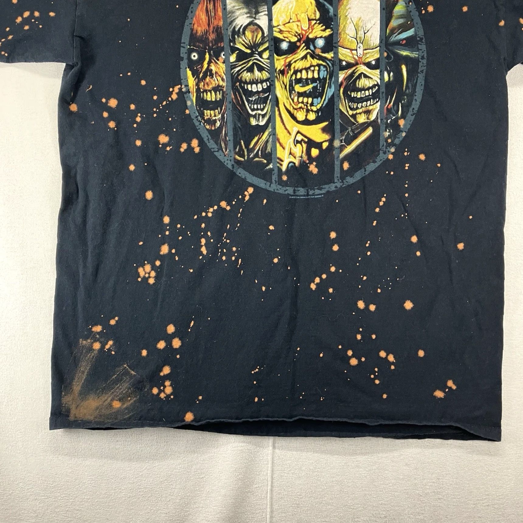 Vintage VINTAGE Iron Maiden Eddie Evolution Tee 2012 LG All Cotton Bleached Shirt Men L Black Cotton T-Shirt Crew Neck Short Sleeve Logo Band Music Rock 90s? Size US L / EU 52-54 / 3 - 6 Thumbnail
