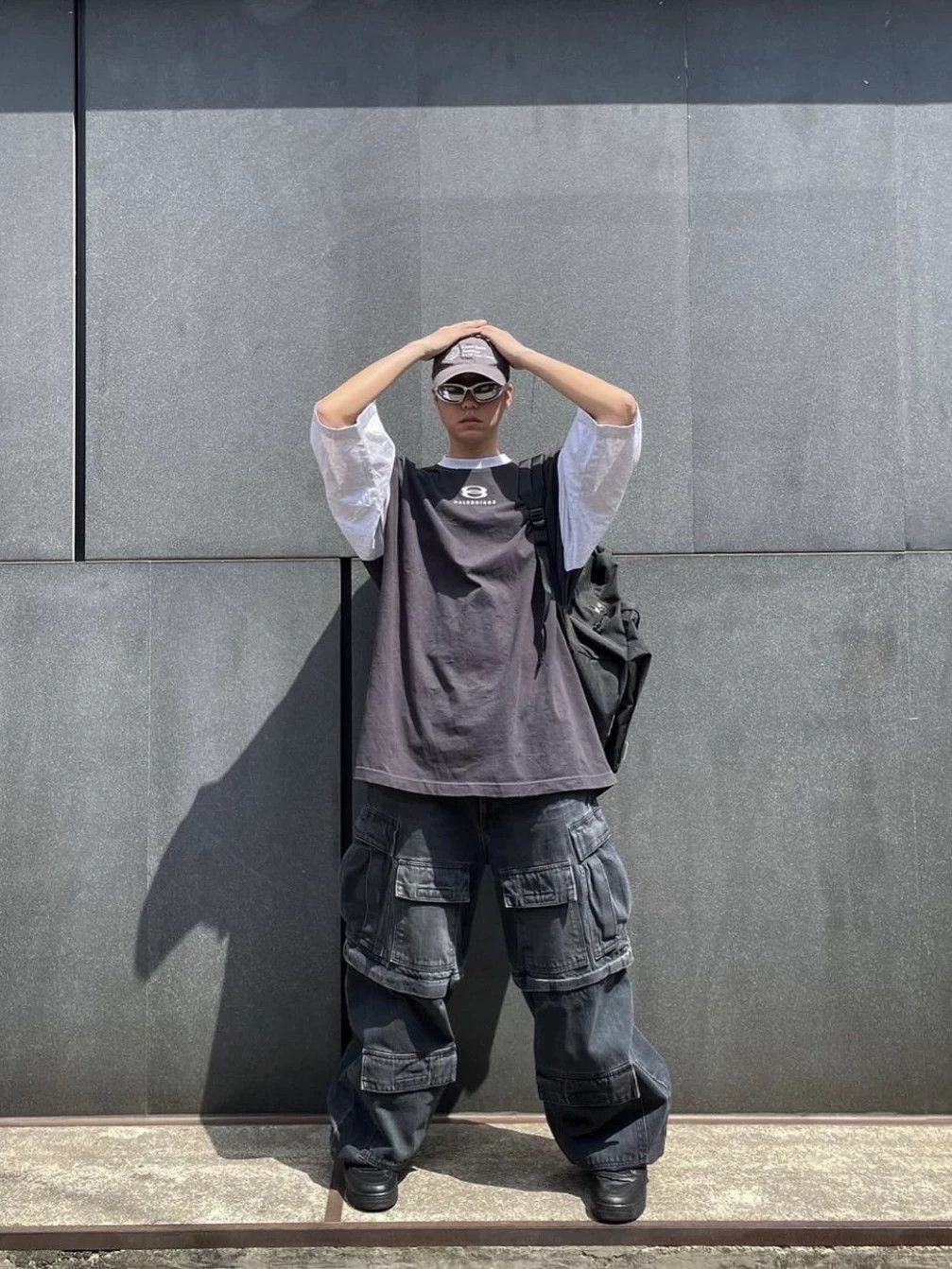 Balenciaga Balenciaga SS22 Black & Gray Colorblocked Short Sleeve Logo Size US M / EU 48-50 / 2 - 8 Thumbnail