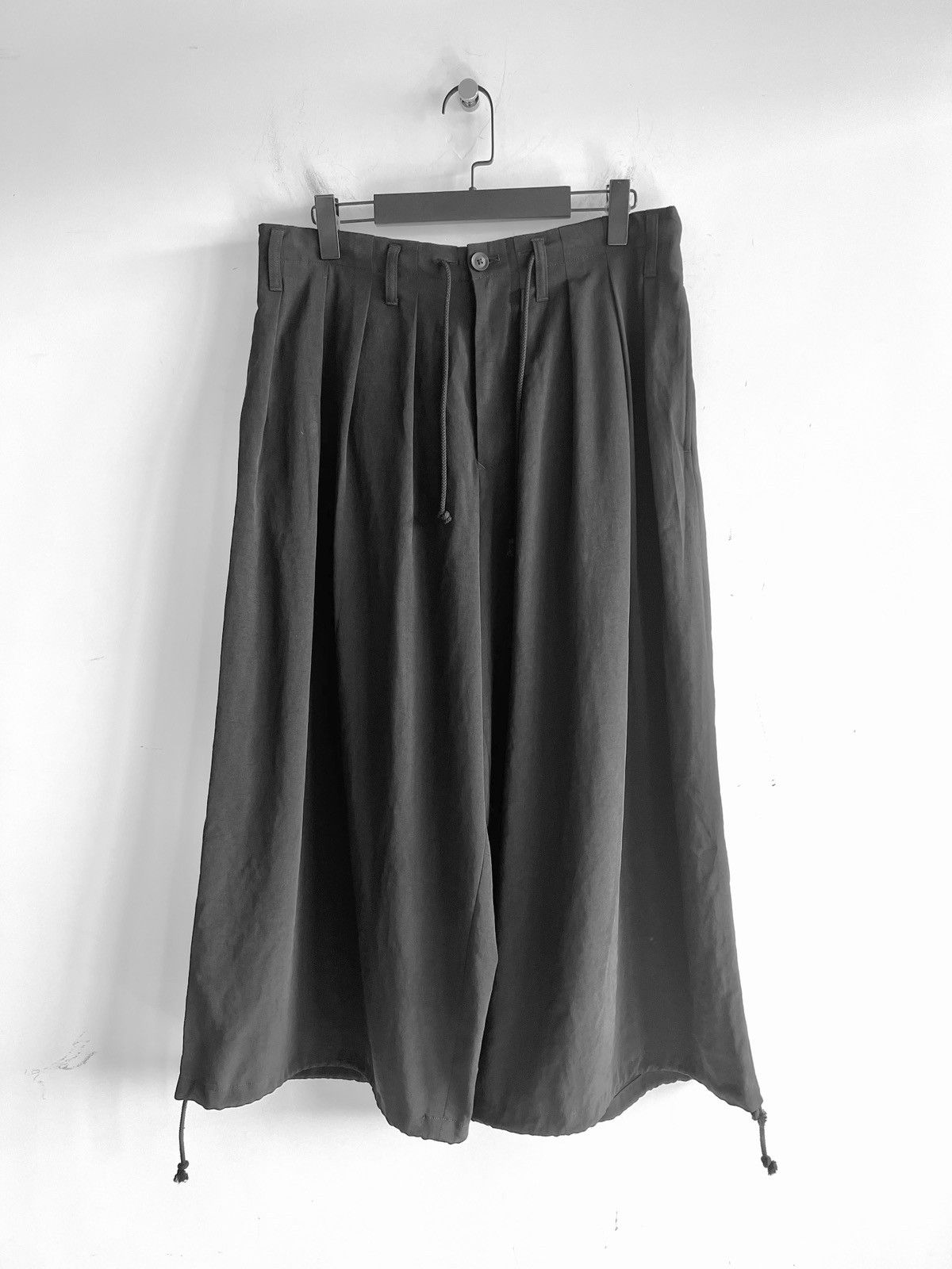 Yohji Yamamoto Yohji Yamamoto Pour Homme TAXEDO de Chine Balloon pant black Size US 30 / EU 46 - 1 Thumbnail