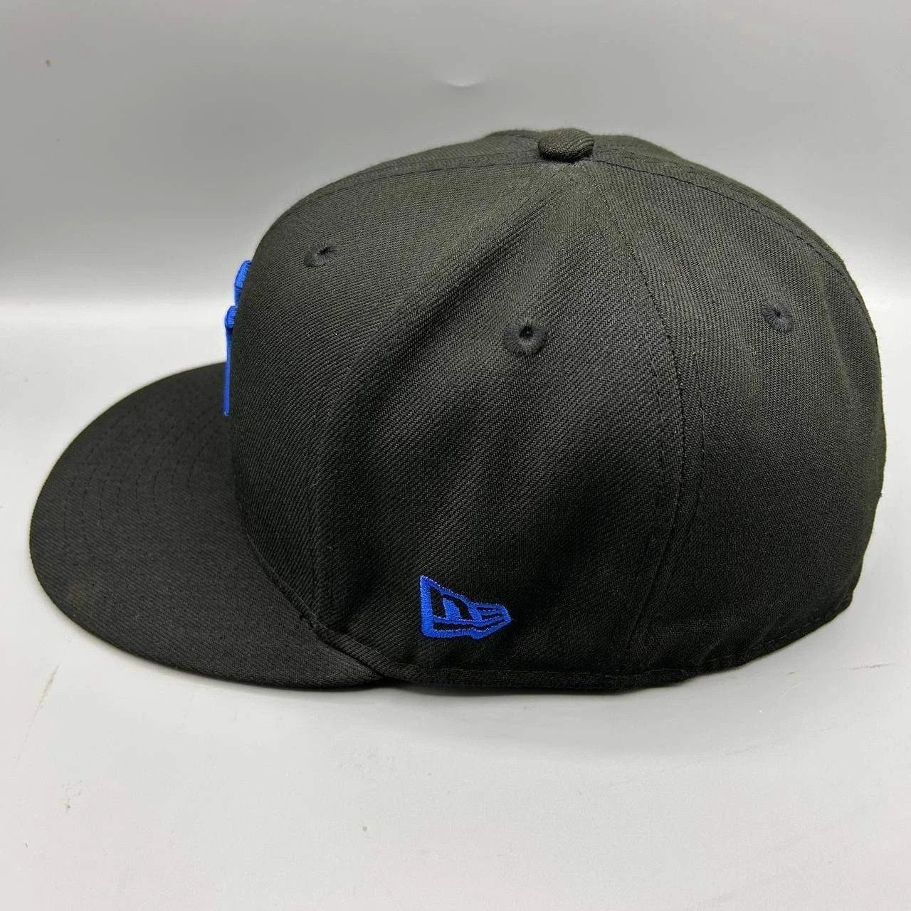 New Era New York Yankees Hat Men 7 3/8 Black Blue MLB Fitted Cap Size ONE SIZE - 7 Thumbnail