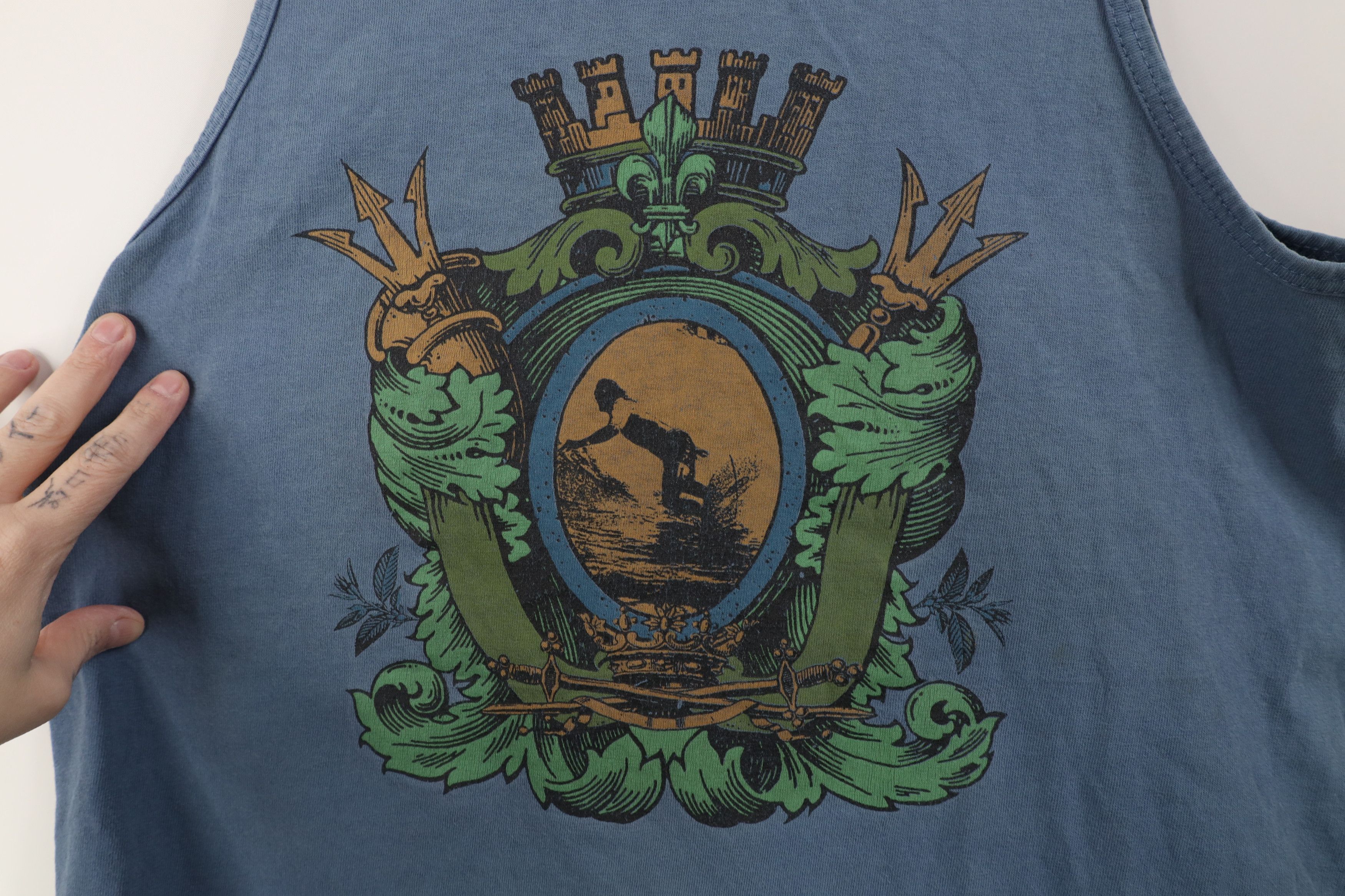 Vintage Vintage 90s Streetwear Surfing Surfboard Tank Top T-Shirt Size US M / EU 48-50 / 2 - 13 Thumbnail