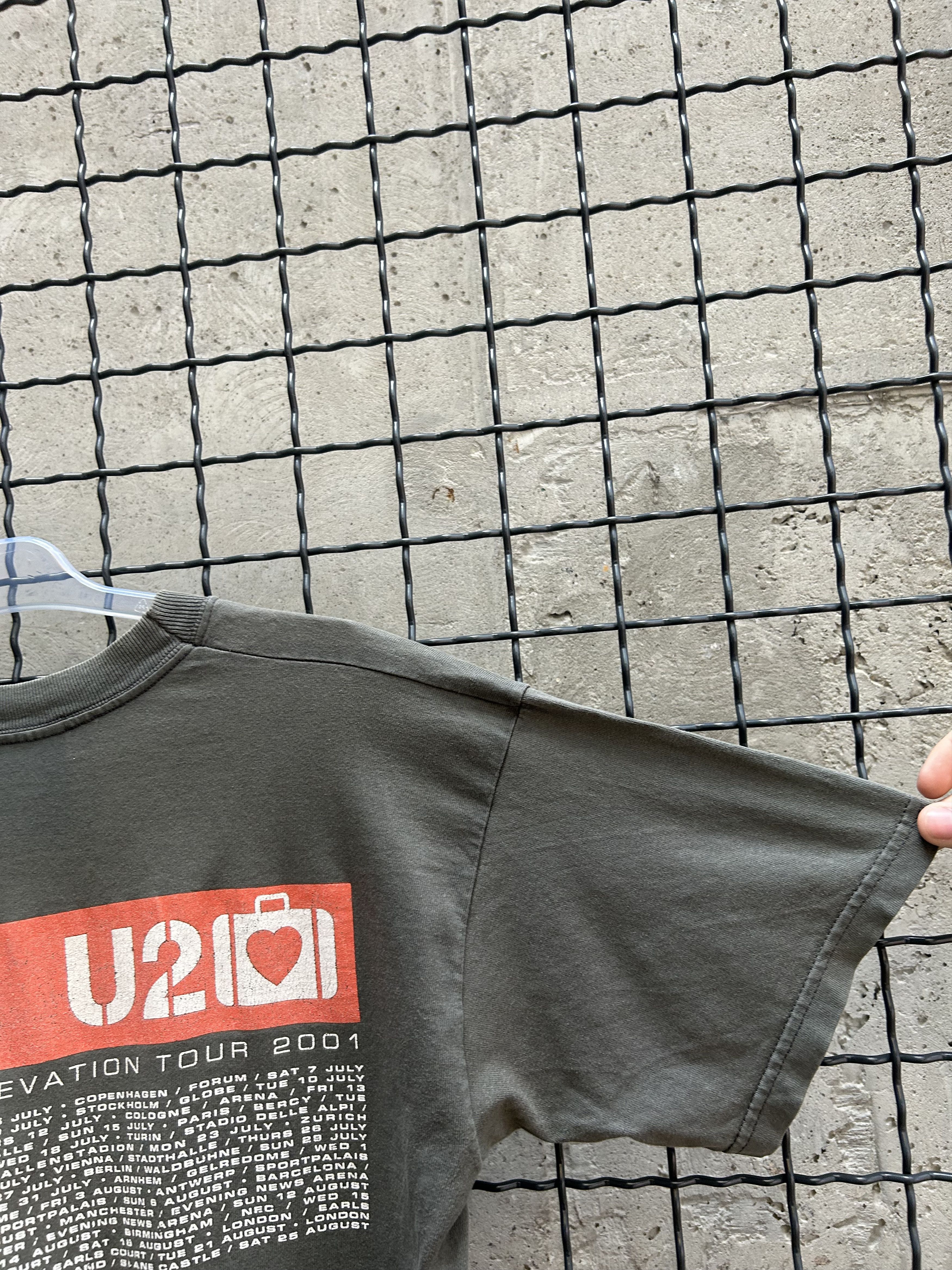 Band Tees Vintage 2001 U2 Rock Band Elevation Tour T-shirt Size US M / EU 48-50 / 2 - 17 Thumbnail