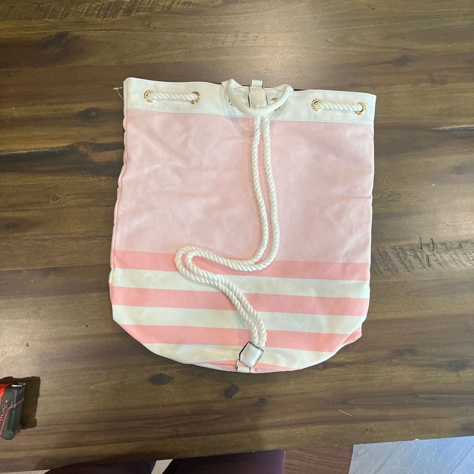 Victoria's Secret NWOT Victoria's Secret Beach Drawstring Backpack Size ONE SIZE - 6 Thumbnail