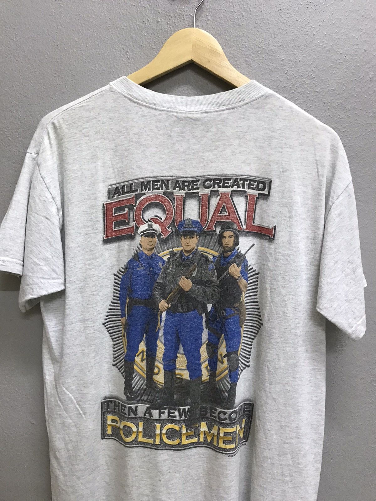 Fruit Of The Loom VINTAGE 90s CAPITAL CONCEPTS TSHIRT Size US L / EU 52-54 / 3 - 4 Thumbnail