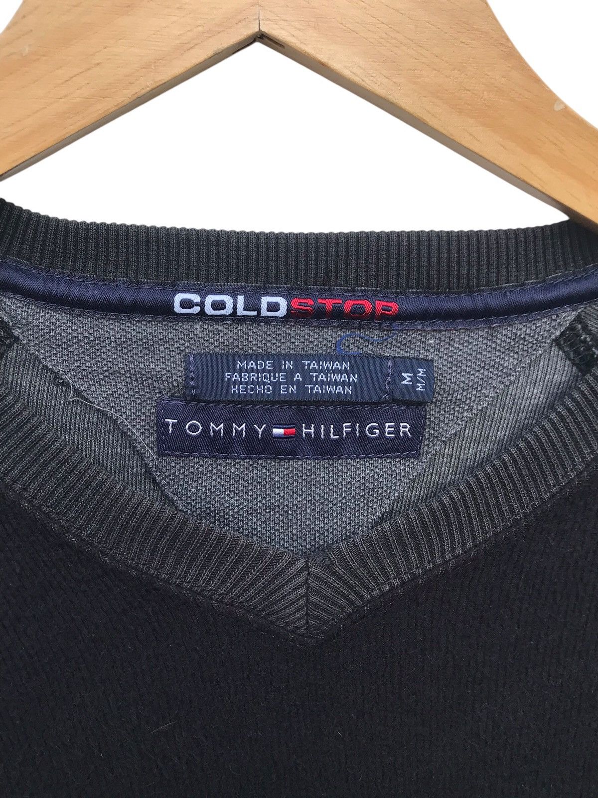 Tommy Hilfiger × Vintage Vintage Tommy Hilfiger Cold Stop Stripe Sweatshirt Size US M / EU 48-50 / 2 - 2 Thumbnail