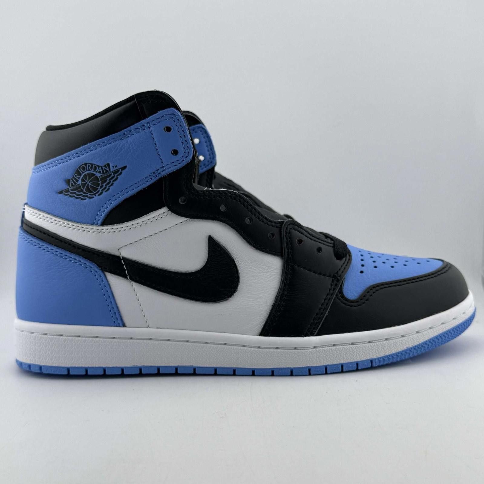Nike Air Jordan 1 Retro High UNC Blue US 8 New with Box DZ54... Size US 8 / EU 41 - 4 Thumbnail