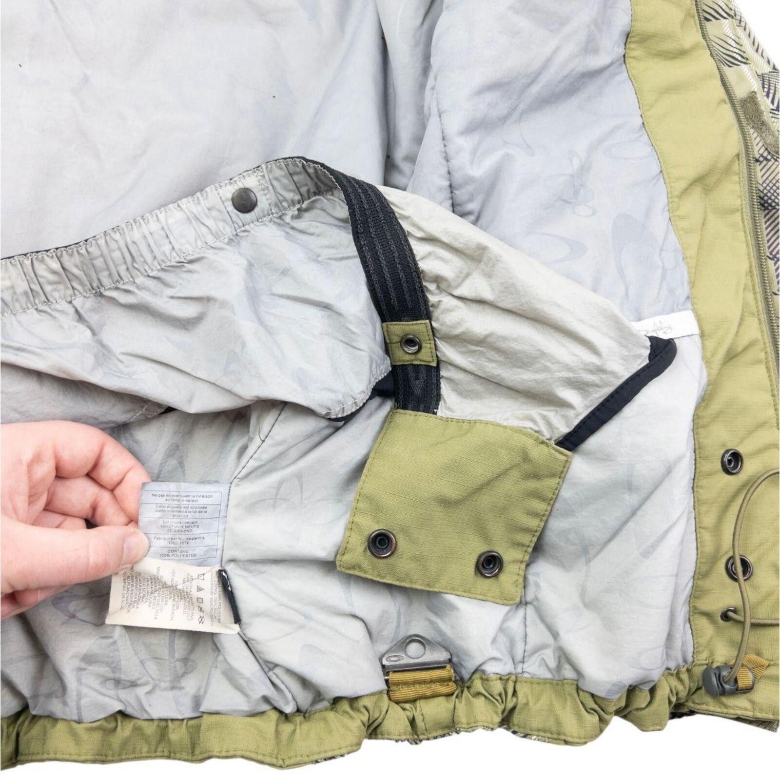 Oakley Vintage Oakley Zip Up Snowboarding Jacket Size M Size US M / EU 48-50 / 2 - 8 Thumbnail