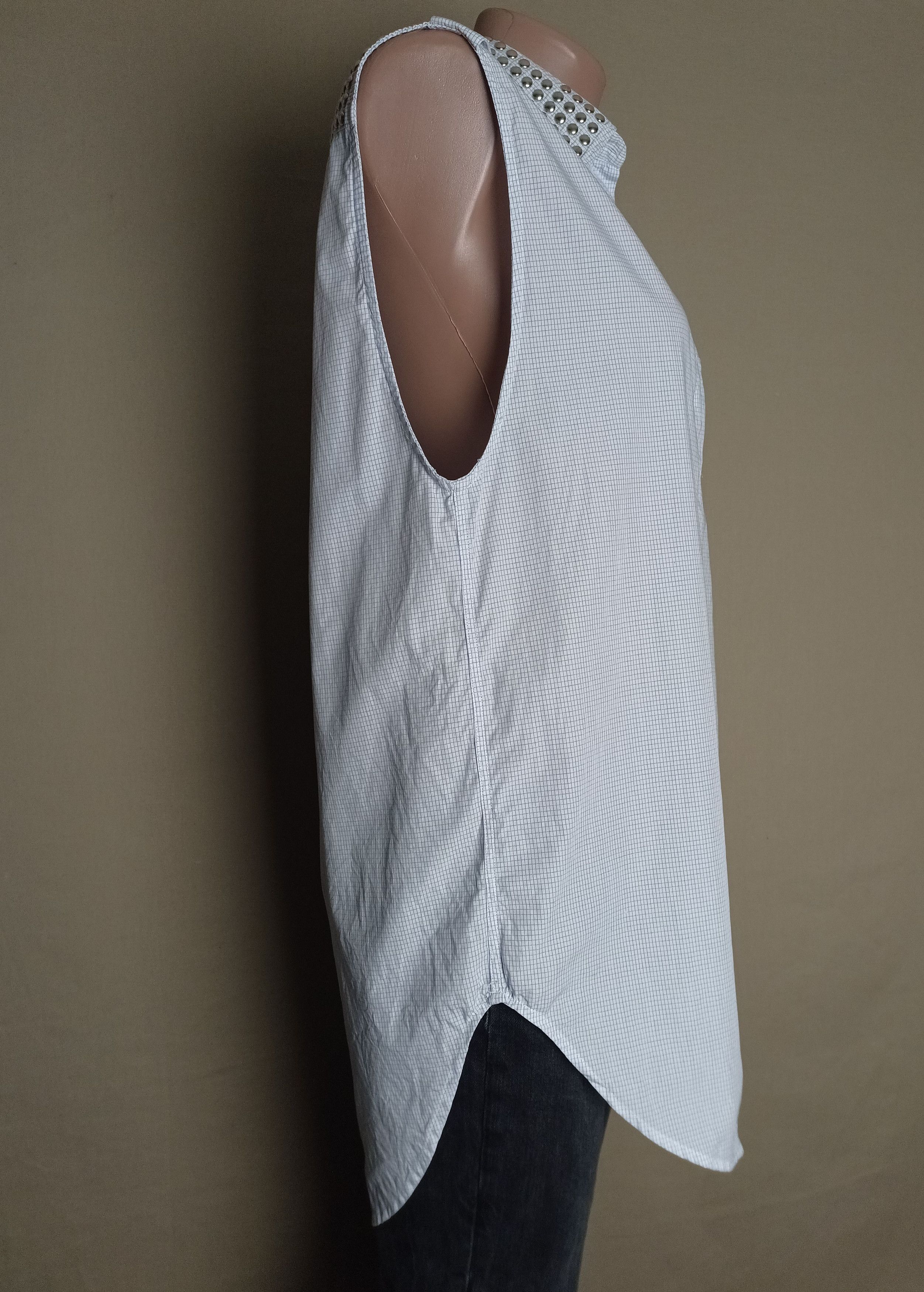 Pierre Balmain PIERRE BALMAIN Sleeveless Cotton Metal Studded Shirt IT 40 Size S / US 4 / IT 40 - 4 Thumbnail