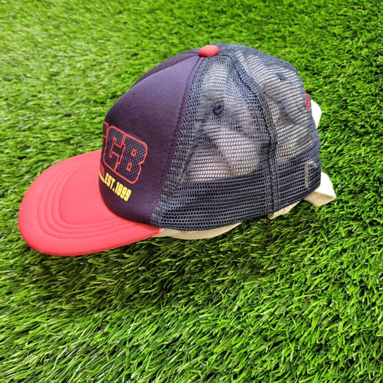 Vintage Official FC Barcelona FCB Trucker Hat Snapback Boys Youth Sz Size ONE SIZE - 2 Thumbnail
