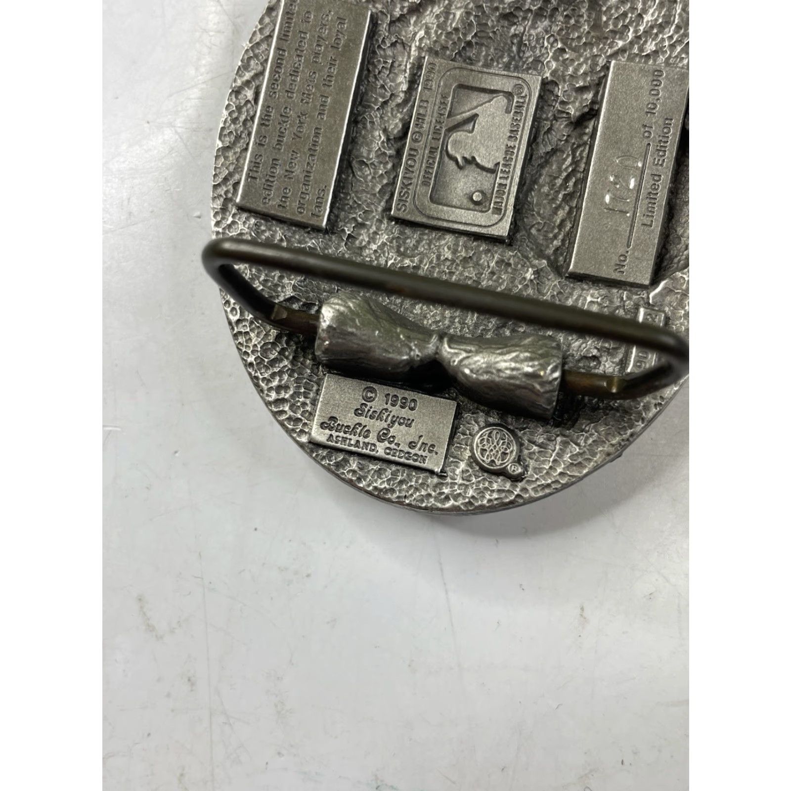 Vintage VINTAGE Mets Belt Buckle Pewter Silver 1990 Limited Edition Men NY Mets Unbranded West Coast Siskiyou Pewter Buckle Silver Belt Buckle Men Size ONE SIZE - 4 Thumbnail