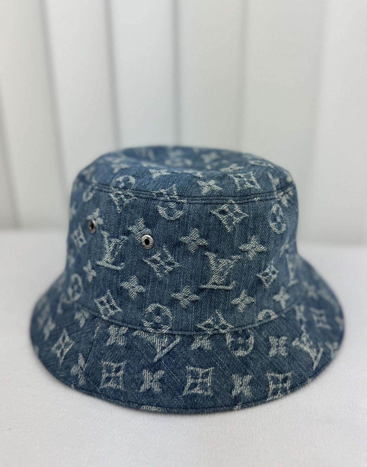 Louis Vuitton Louis Vuitton Monogram Denim Bucket Hat Reversible Size ONE SIZE - 1 Thumbnail