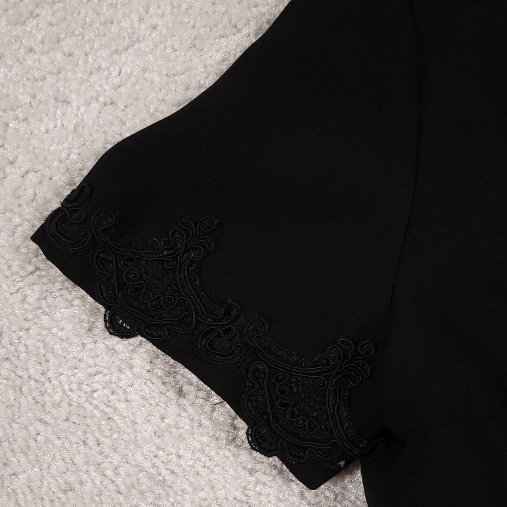 Talbots Talbots Dress Womens 4 Petite Sheath Short Sleeve Formal Elegant Black Cap Sleeve Zip Back Split V Neck / Knee Length Dress Size 27" / US 4 / IT 40 - 5 Thumbnail