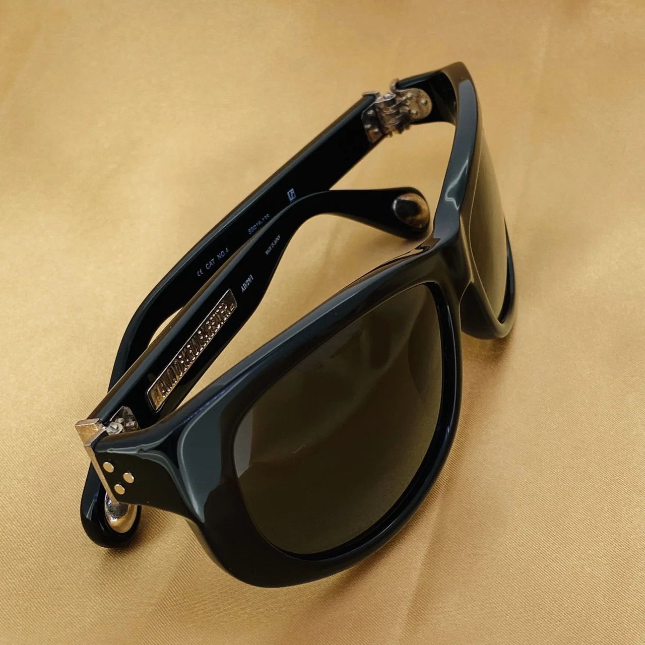 Ann Demeulemeester Ann Demeulemeester Sunglasses Cat Eye Black and Grey Size ONE SIZE - 10 Thumbnail