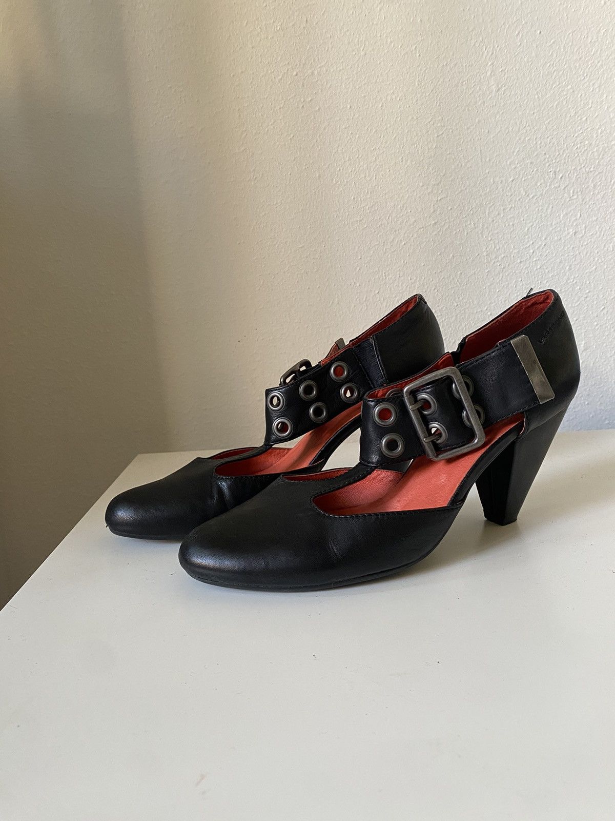 Vagabond × Vintage Vintage leather Vagabond heels with belt 60s style Size US 8 / IT 38 - 1 Thumbnail