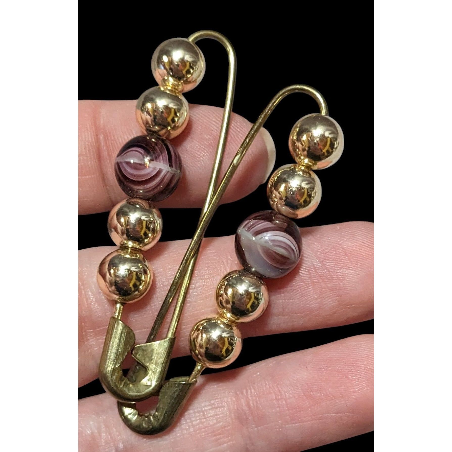 Other Simple Gold Tone And Glass Beaded Safety Pin Brooches (2) Size ONE SIZE - 2 Thumbnail