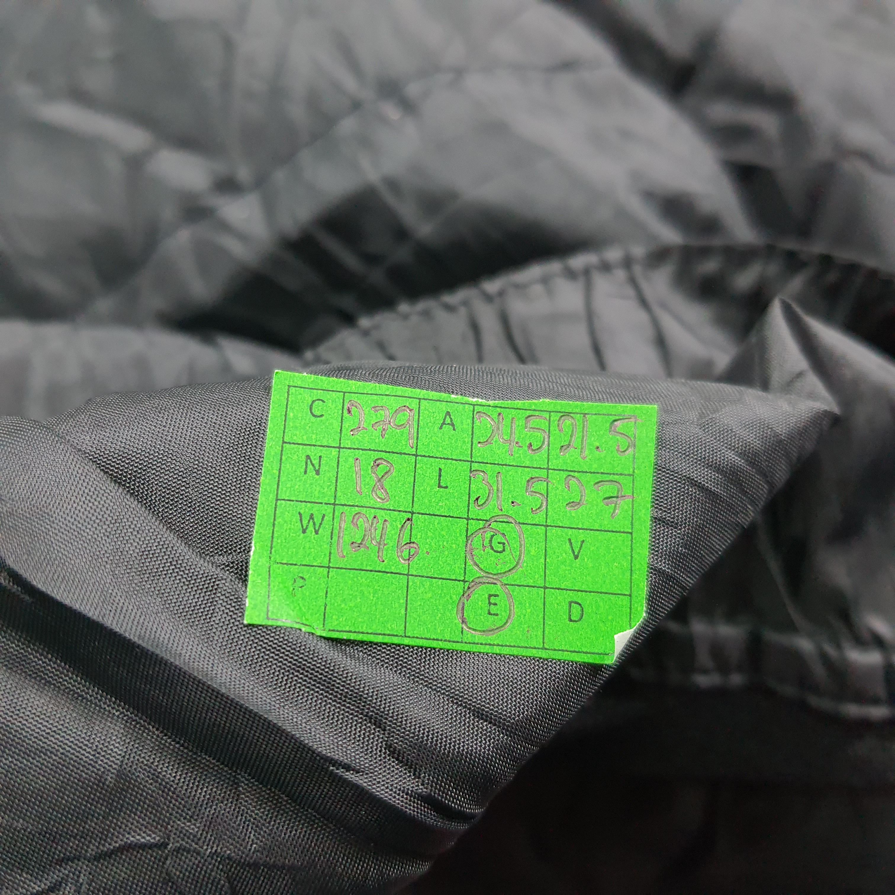 Quiksilver Vintage Quiksilver Snowboard Winter Technical Jacket C279N18 Size US L / EU 52-54 / 3 - 18 Thumbnail