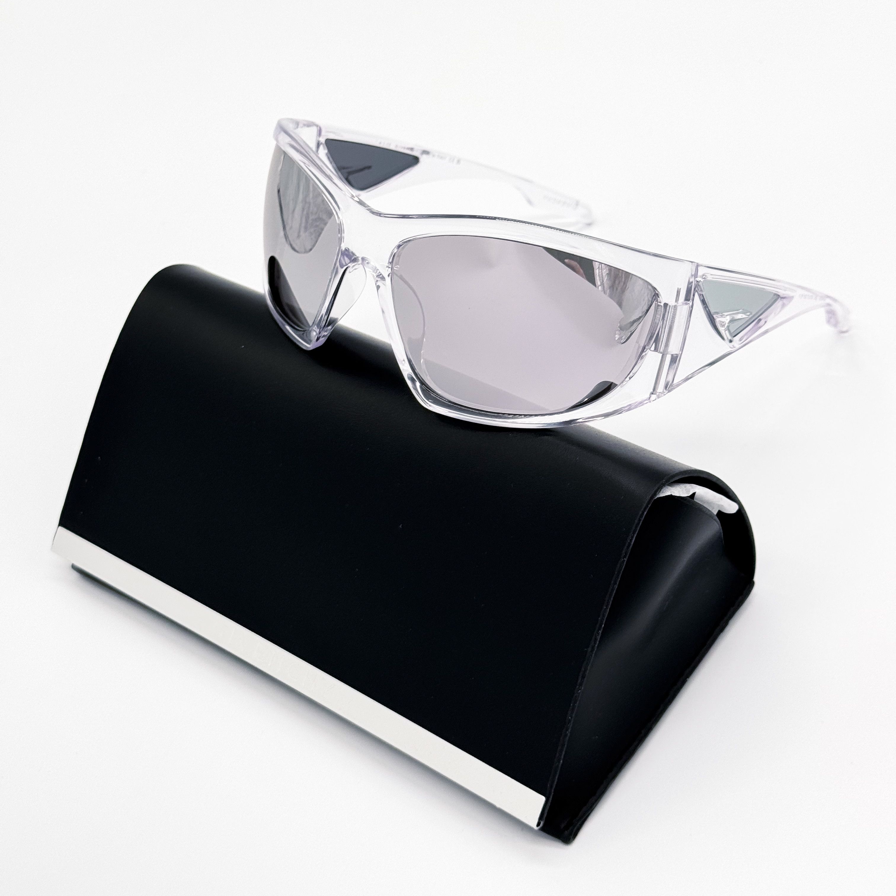 Givenchy NEW GIVENCHY GV40051I 26C UNISEX CLEAR SUNGLASSES GIVENCHY Size ONE SIZE - 1 Thumbnail