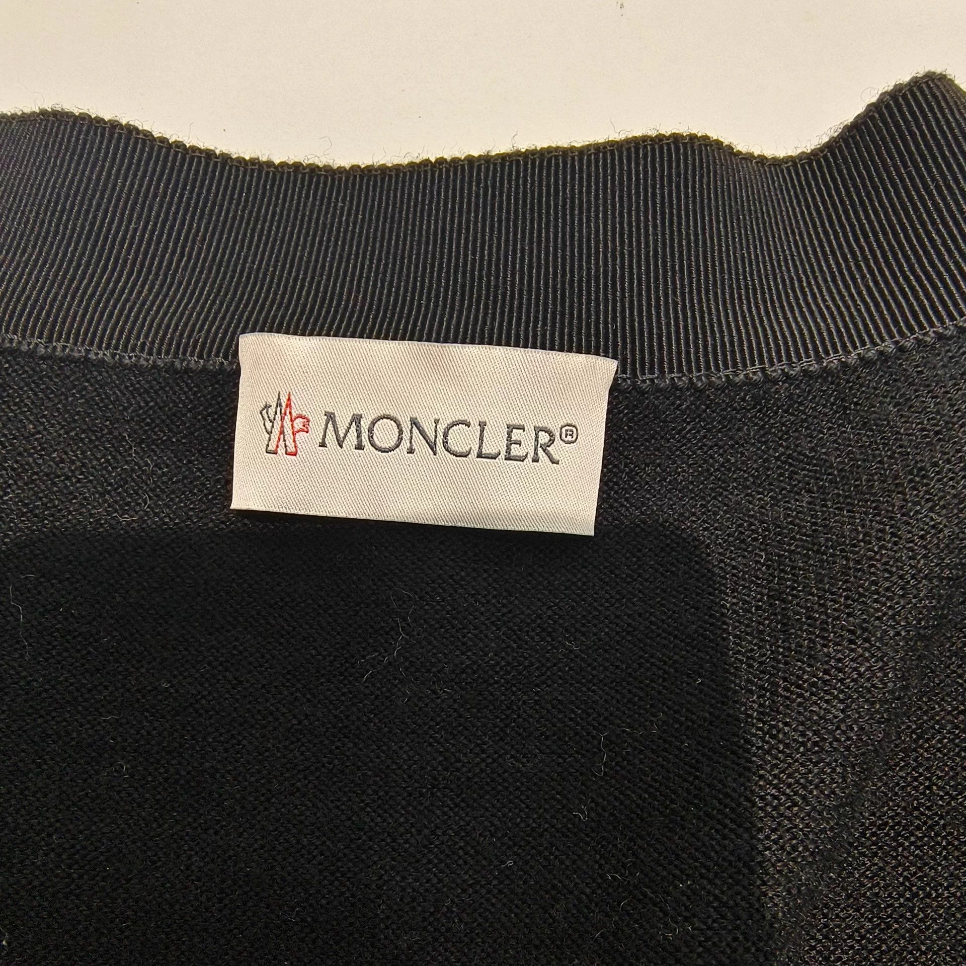 Moncler Moncler Oversized Cardigan S Size S / US 4 / IT 40 - 4 Thumbnail