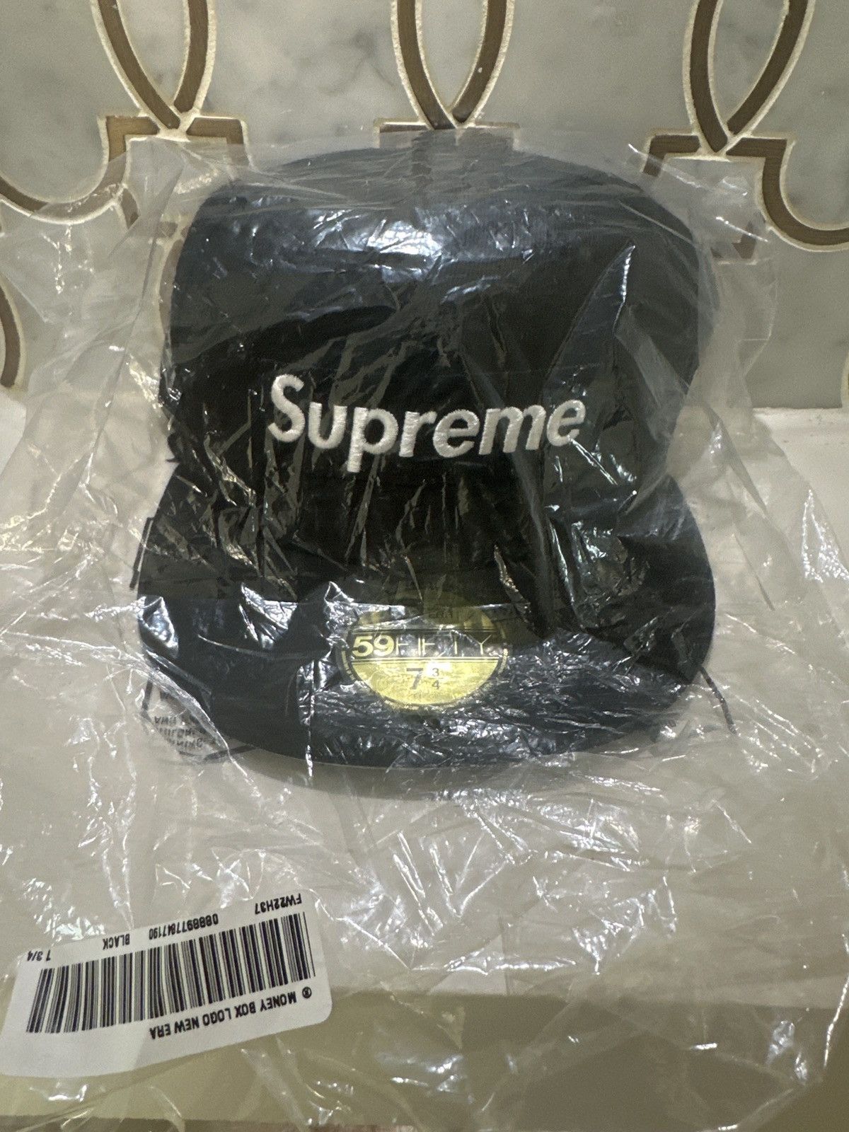 Supreme Supreme Money Box Logo New Era 7 3/4 | Grailed