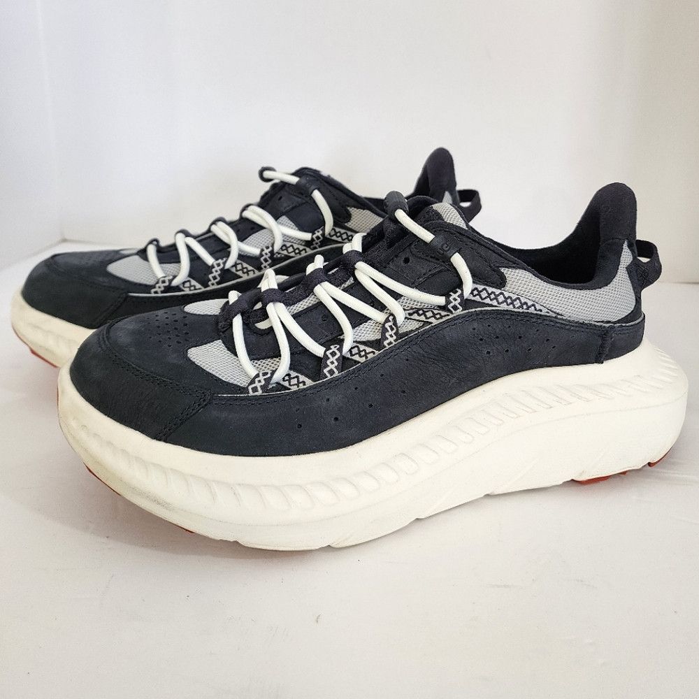 Ugg UGG Men's Gray/White Low-Top Sports Casual Shoes CA805 V2 R Size US 8.5 / EU 41-42 - 1 Thumbnail