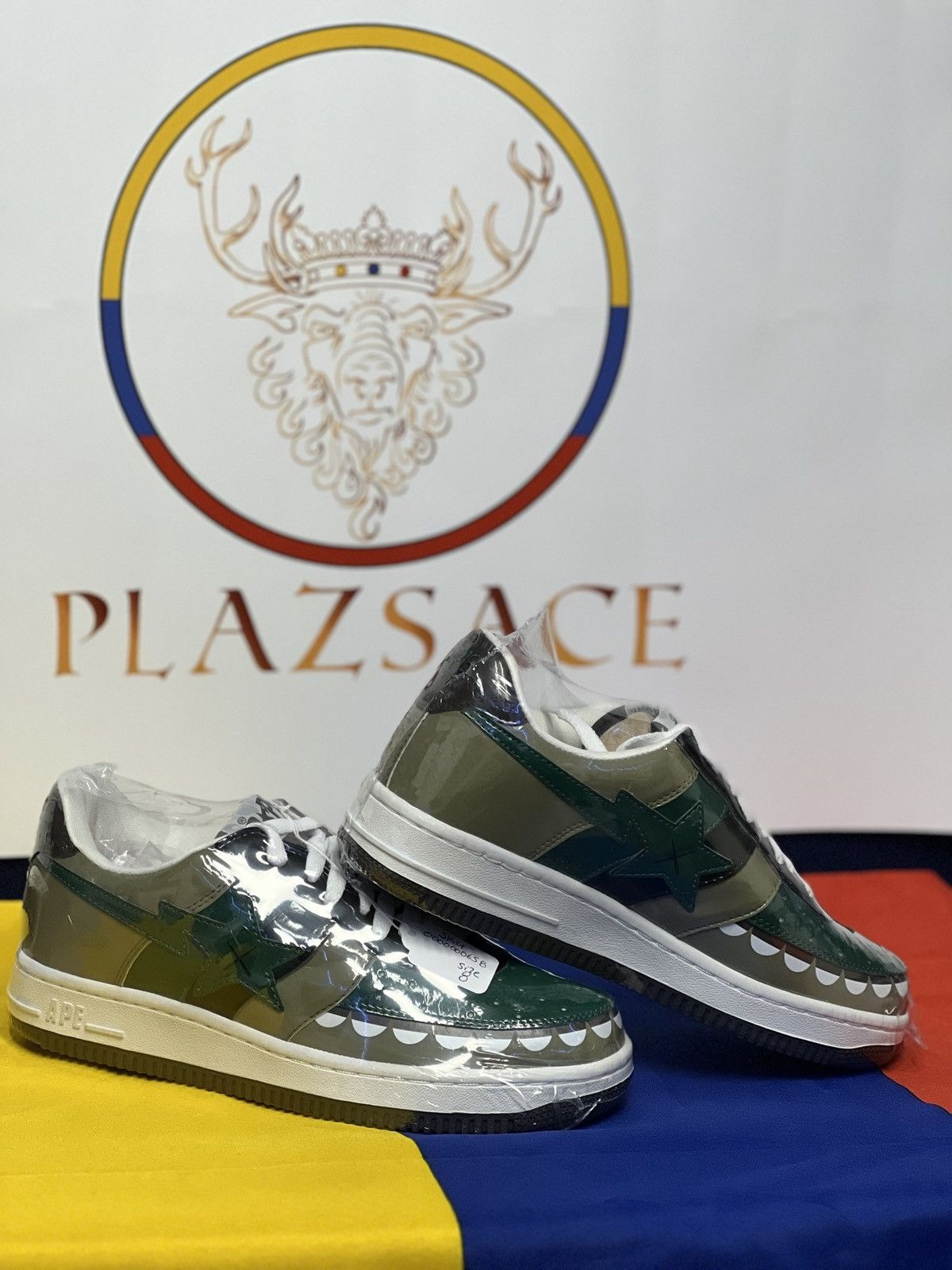 Bape × Kaws A Bathing Ape Bape Sta Low X Kaws Size US 8 / EU 41 - 1 Thumbnail
