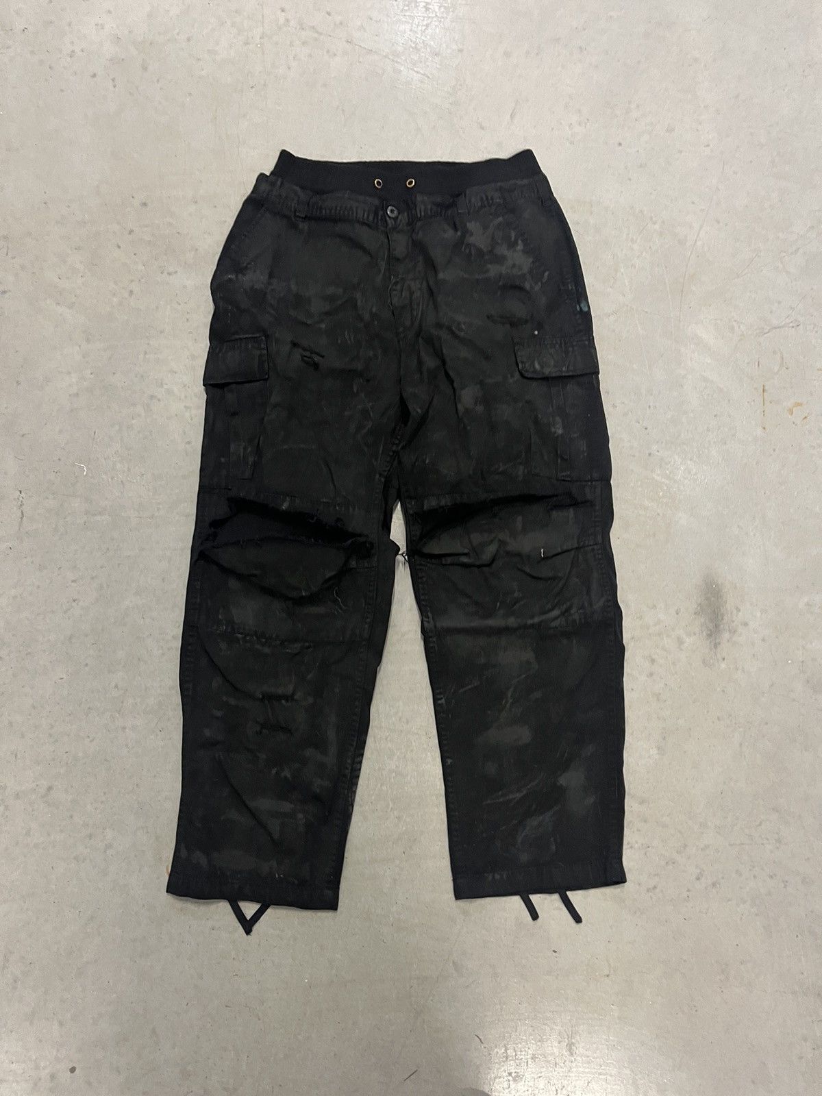 image of Vintage 1/1 Cargo Pants in Black, Men's (Size 38)