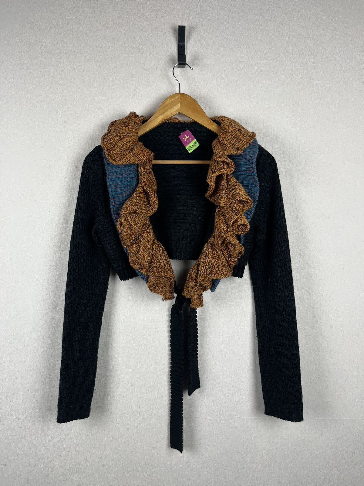 Vintage Vintage Save The Queen Cropped Knit Cardigan Ruffle Collar Size S / US 4 / IT 40 - 1 Thumbnail
