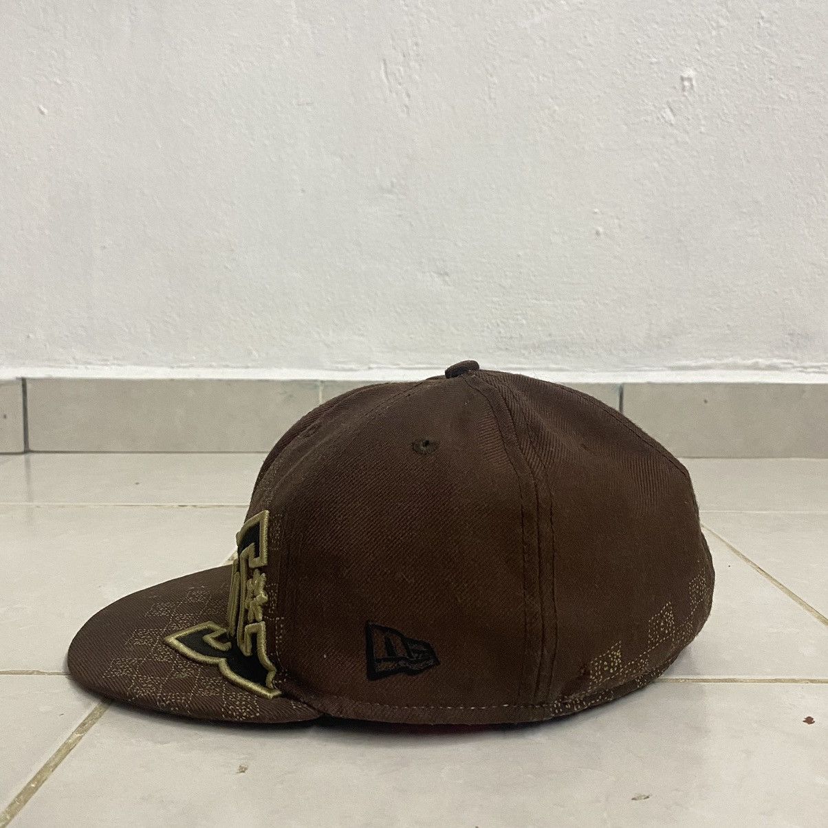 DC × New Era DC cap x New Era Size 26 - 5 Thumbnail