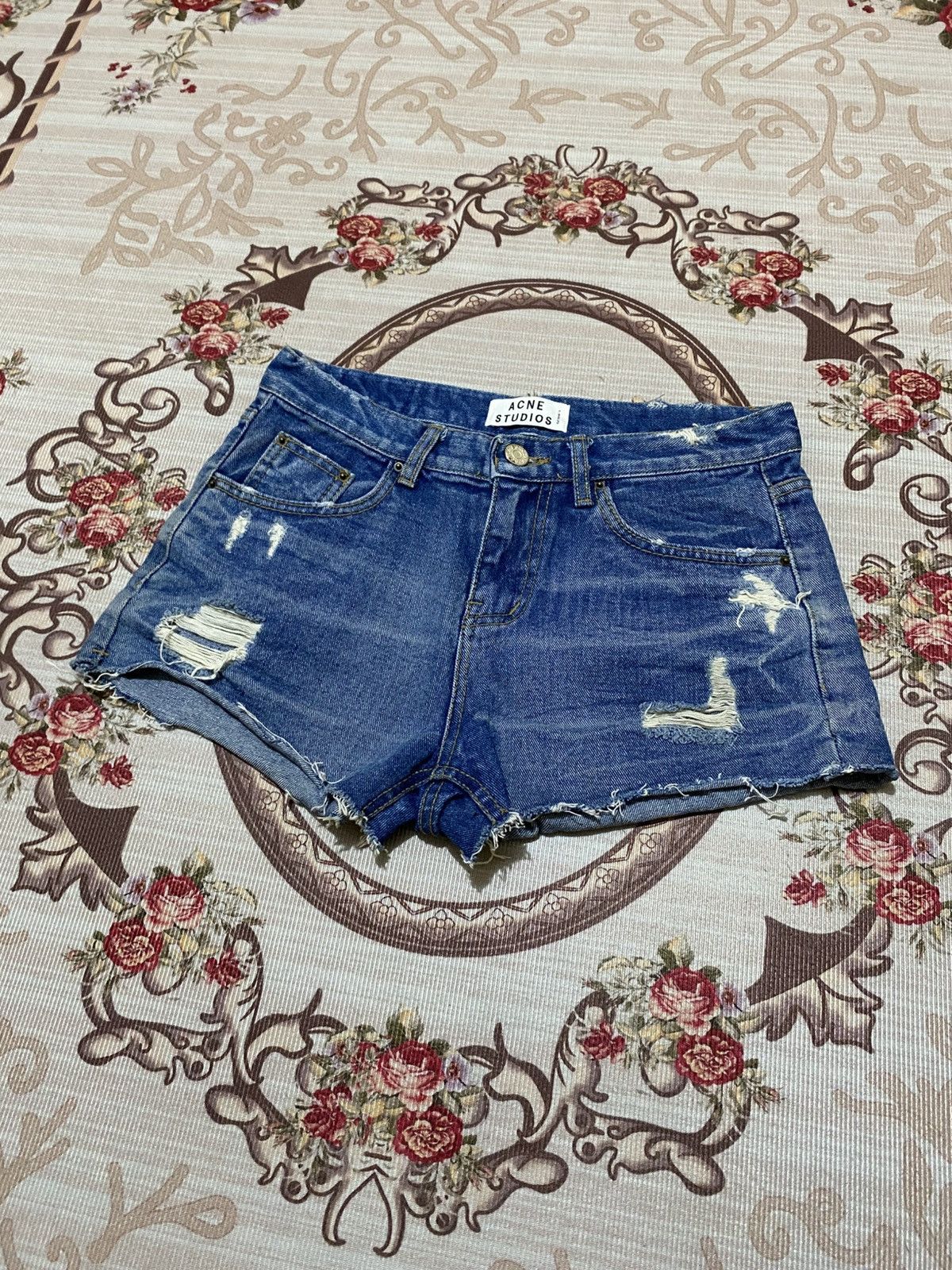 Acne Studios Acne Studios Short Jeans Size 28" / US 6 / IT 42 - 2 Thumbnail