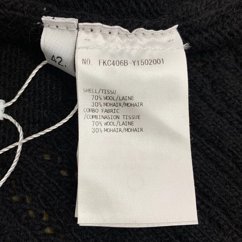 Thom Browne Thom Browne Wool V-neck single row knitted long sleeve swe Size M / US 6-8 / IT 42-44 - 6 Thumbnail