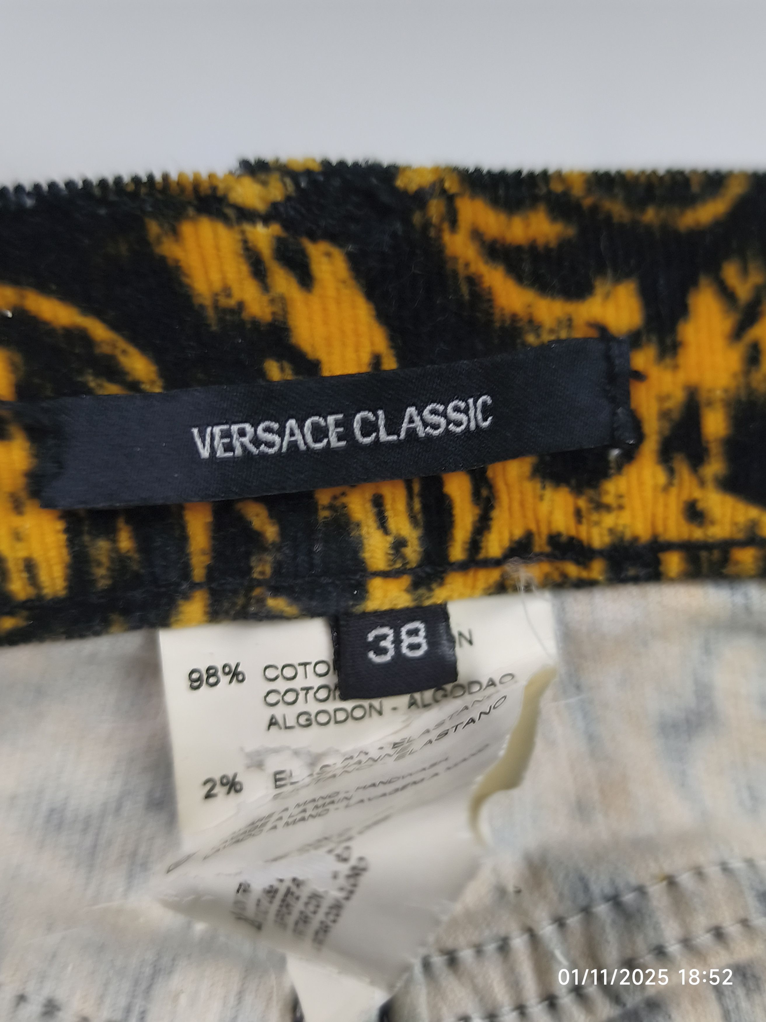 Versace Versace classic baroque pattern corduroy pants Size 28" / US 6 / IT 42 - 11 Thumbnail