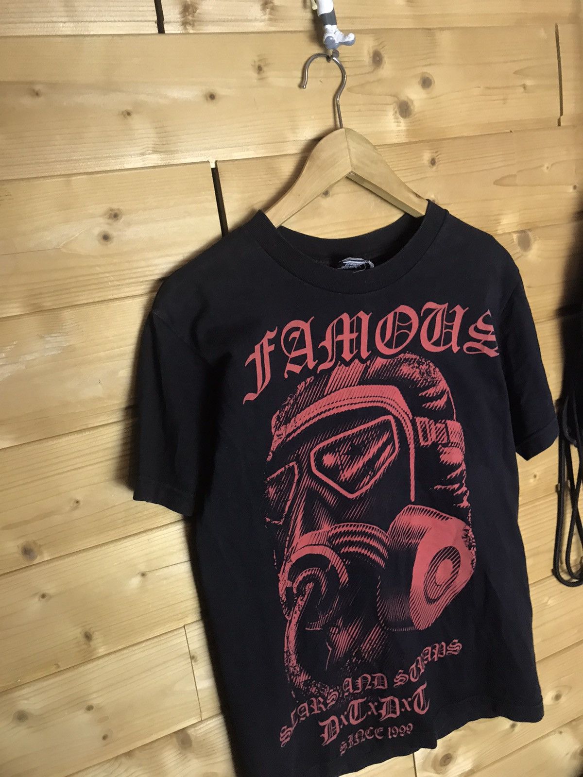 Vintage Vintage Famous t-shirt Size US S / EU 44-46 / 1 - 2 Thumbnail