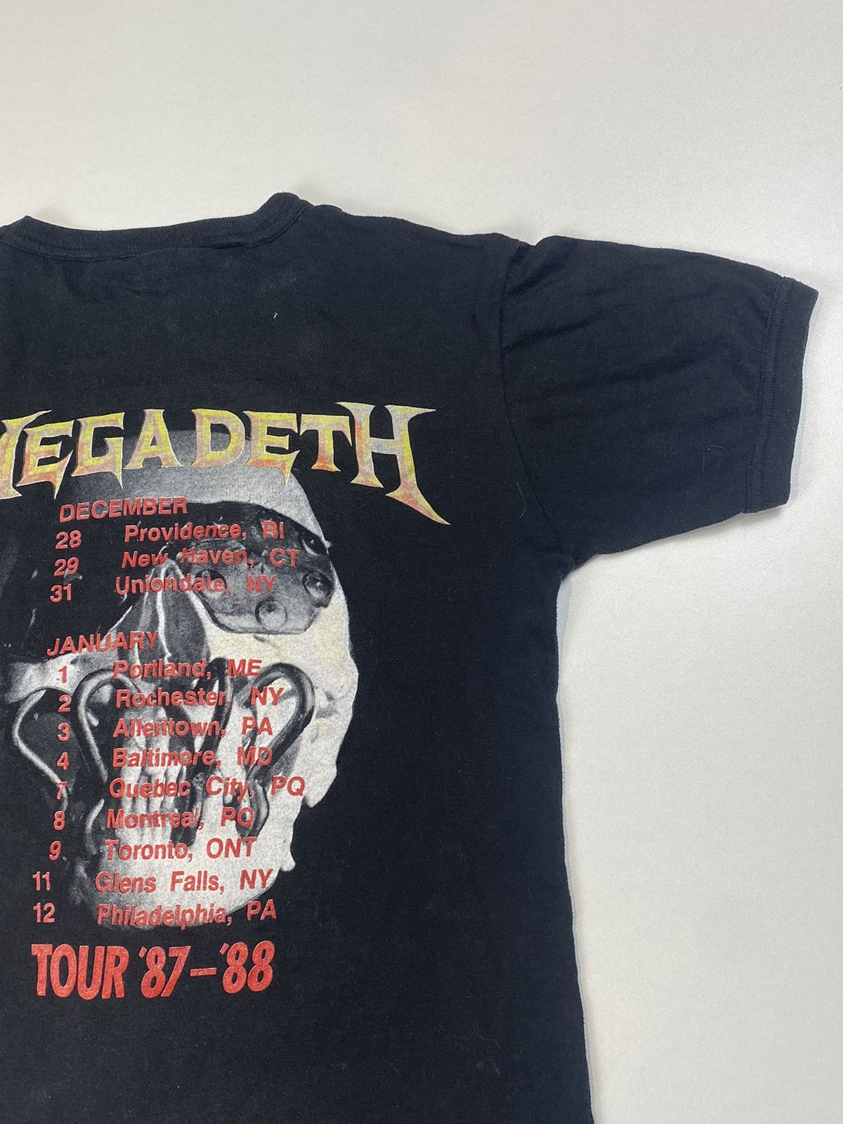 Band Tees × Megadeth × Vintage Vintage Megadeth Peace Sells But Who’s Buying tour tee Size US M / EU 48-50 / 2 - 4 Thumbnail