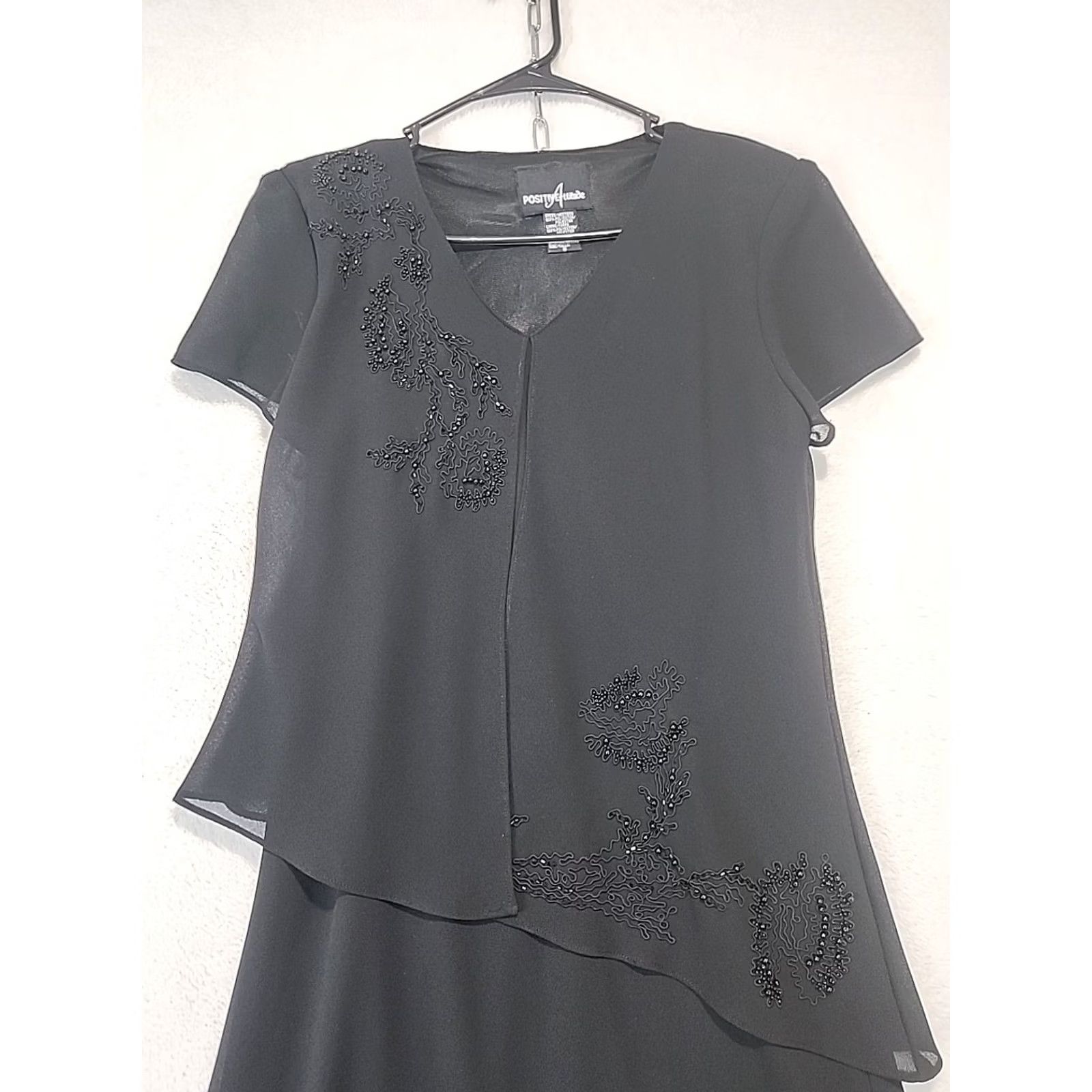 Vintage VINTAGE Positive Attitude Black Maxi Dress Beaded Bodice V-Neck Short Sleeve 8 Women Size M / US 6-8 / IT 42-44 - 7 Thumbnail