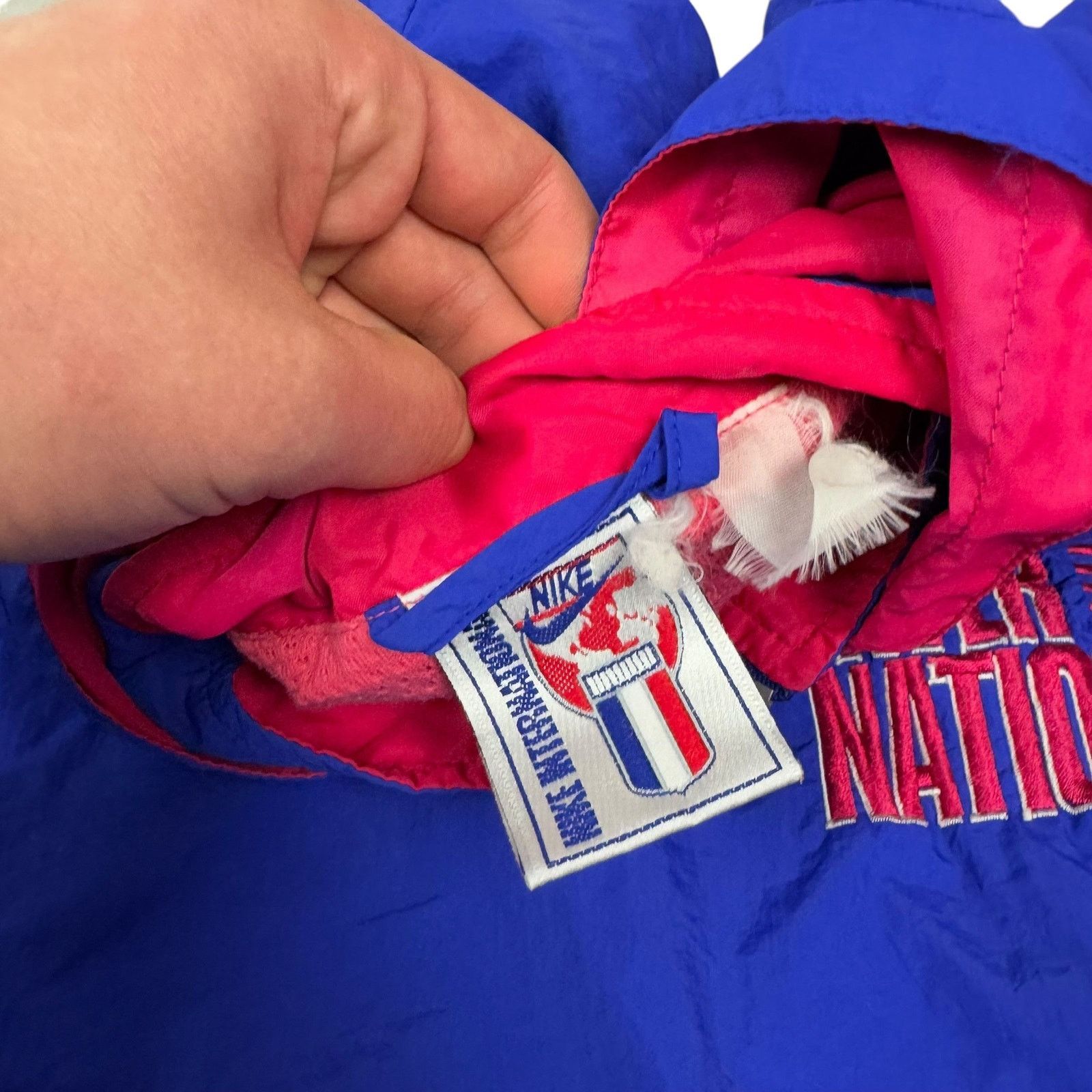 Nike Vintage 90s Nike International Men's Blue Quarter Zip Jacket Size US L / EU 52-54 / 3 - 2 Thumbnail