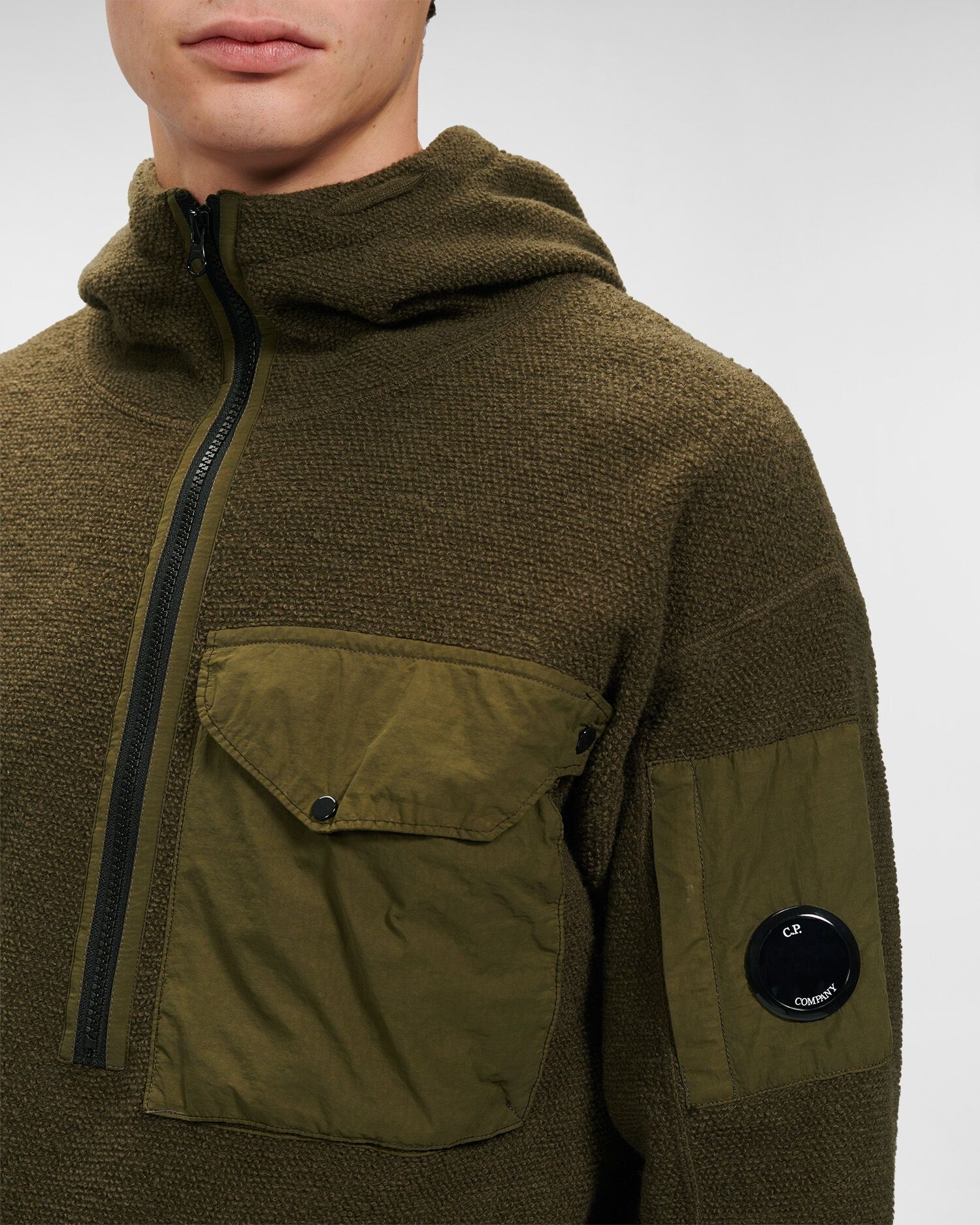C.P. Company o1y1224 Hooded Sweater in Military Green Size US S / EU 44-46 / 1 - 5 Thumbnail