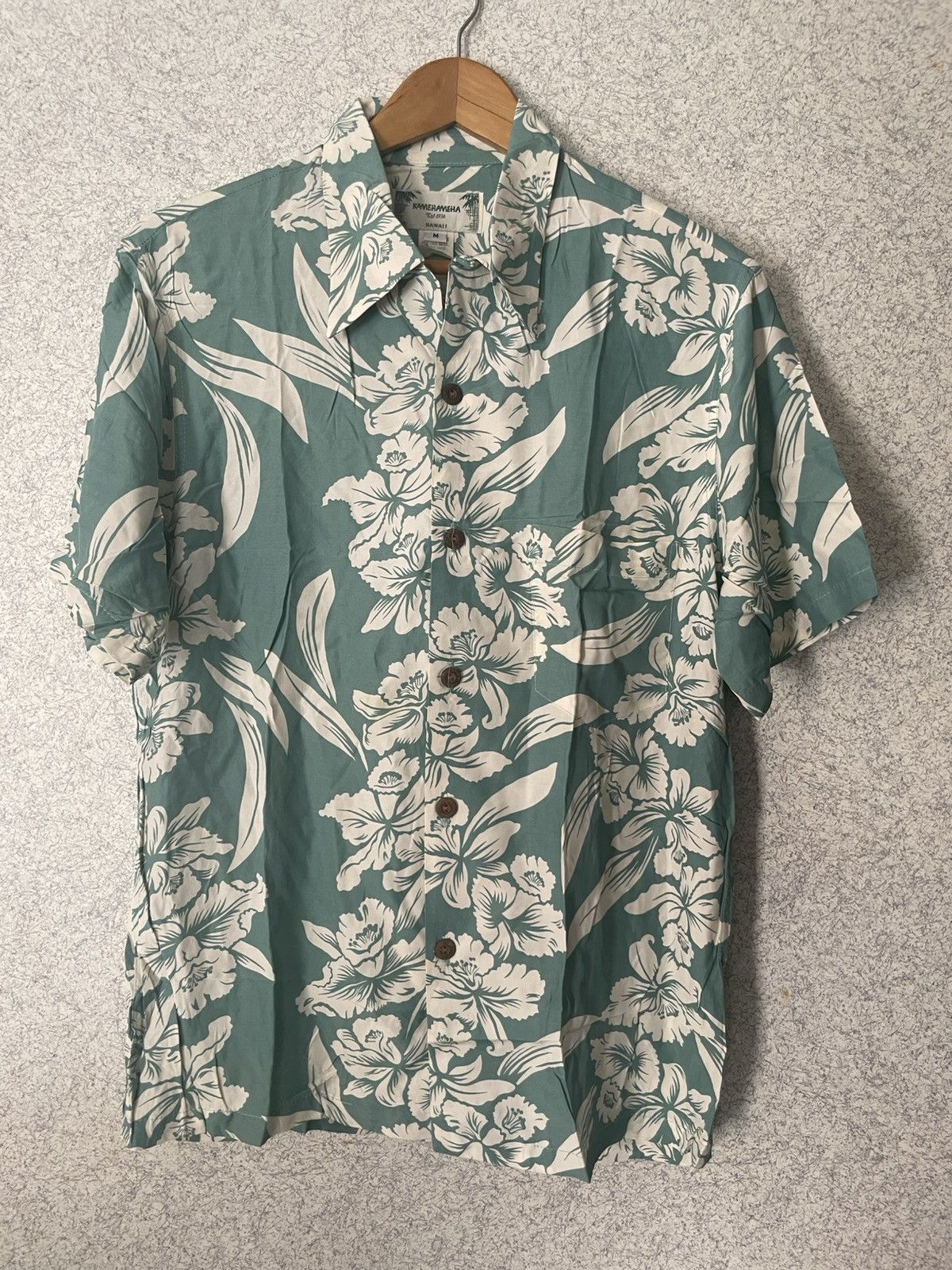 Vintage Kamehameha Hawaii shirt 100rayon Size US M / EU 48-50 / 2 - 3 Thumbnail