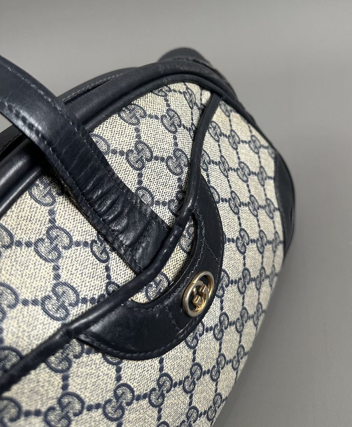 Gucci Gucci - Vintage GG Monogram Supreme Pattern - Coated - Navy Size ONE SIZE - 10 Thumbnail