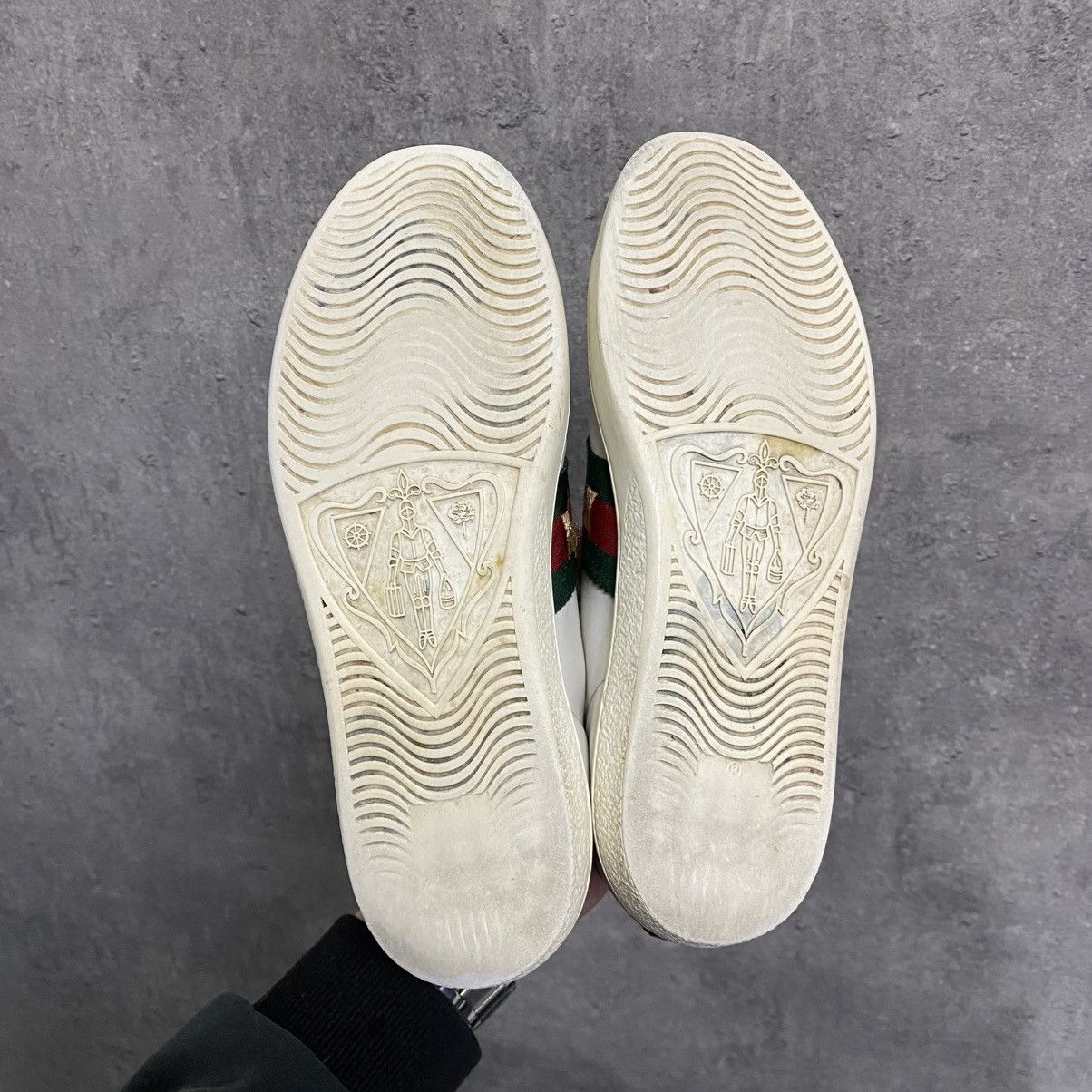 Gucci Gucci Ace Embroidered Pineapple Sneakers Size US 5.5 / EU 38 - 12 Thumbnail