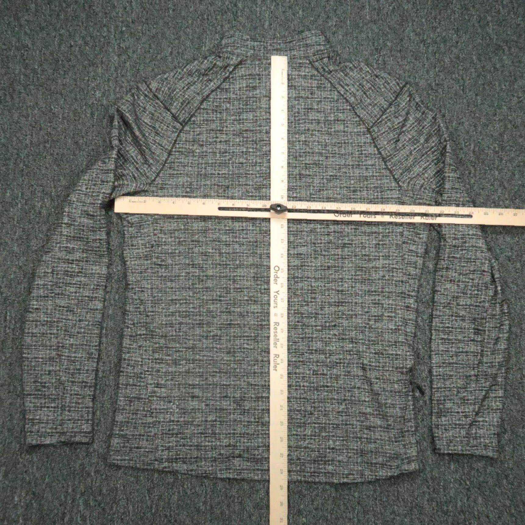Lululemon Lululemon Pullover Men Large Gray Black Surge Warm Half Zip Training Performance Size US L / EU 52-54 / 3 - 7 Thumbnail