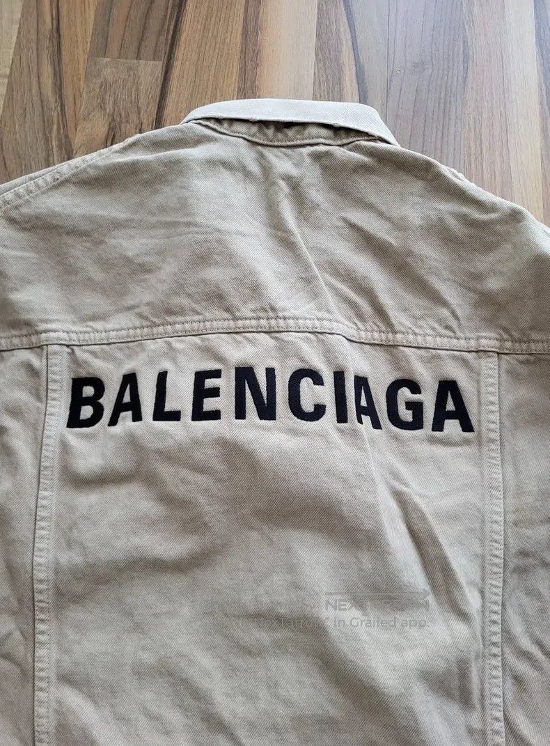 Balenciaga Balenciaga White denim jacket Size US S / EU 44-46 / 1 - 3 Thumbnail