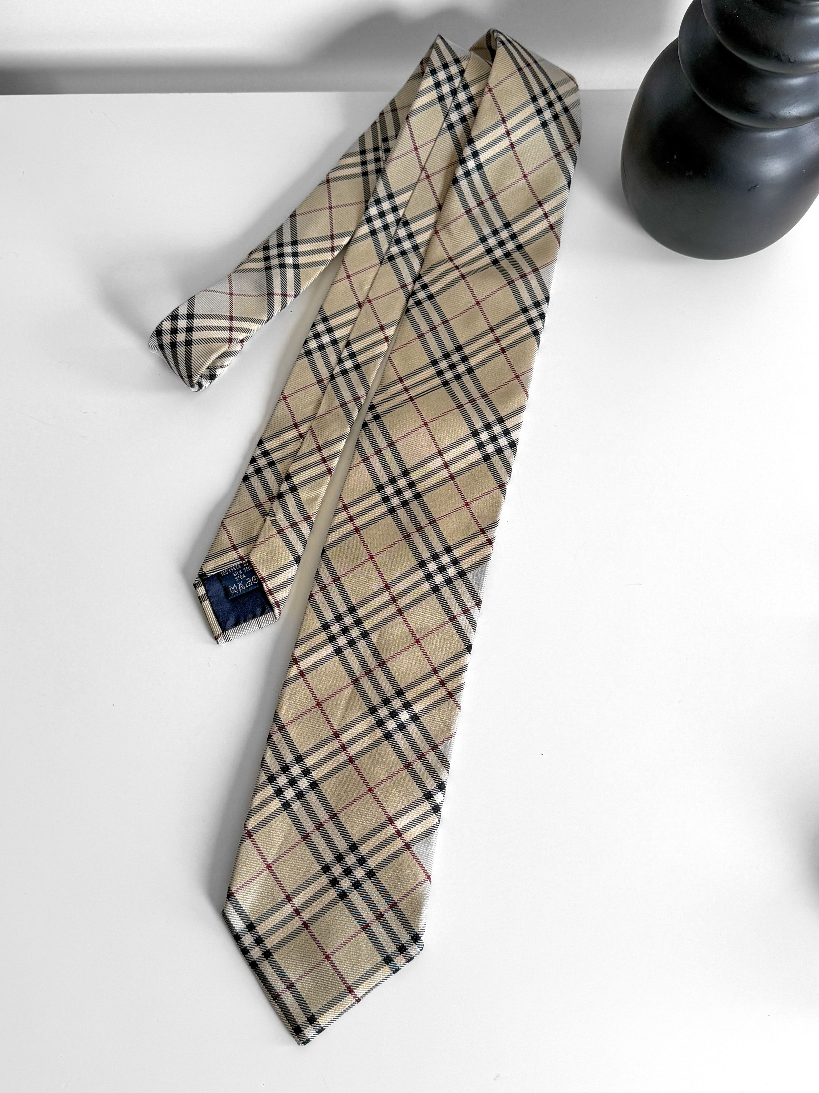 Burberry Burberry London Vintage Silk Cravat Made in Italy Size ONE SIZE - 1 Thumbnail