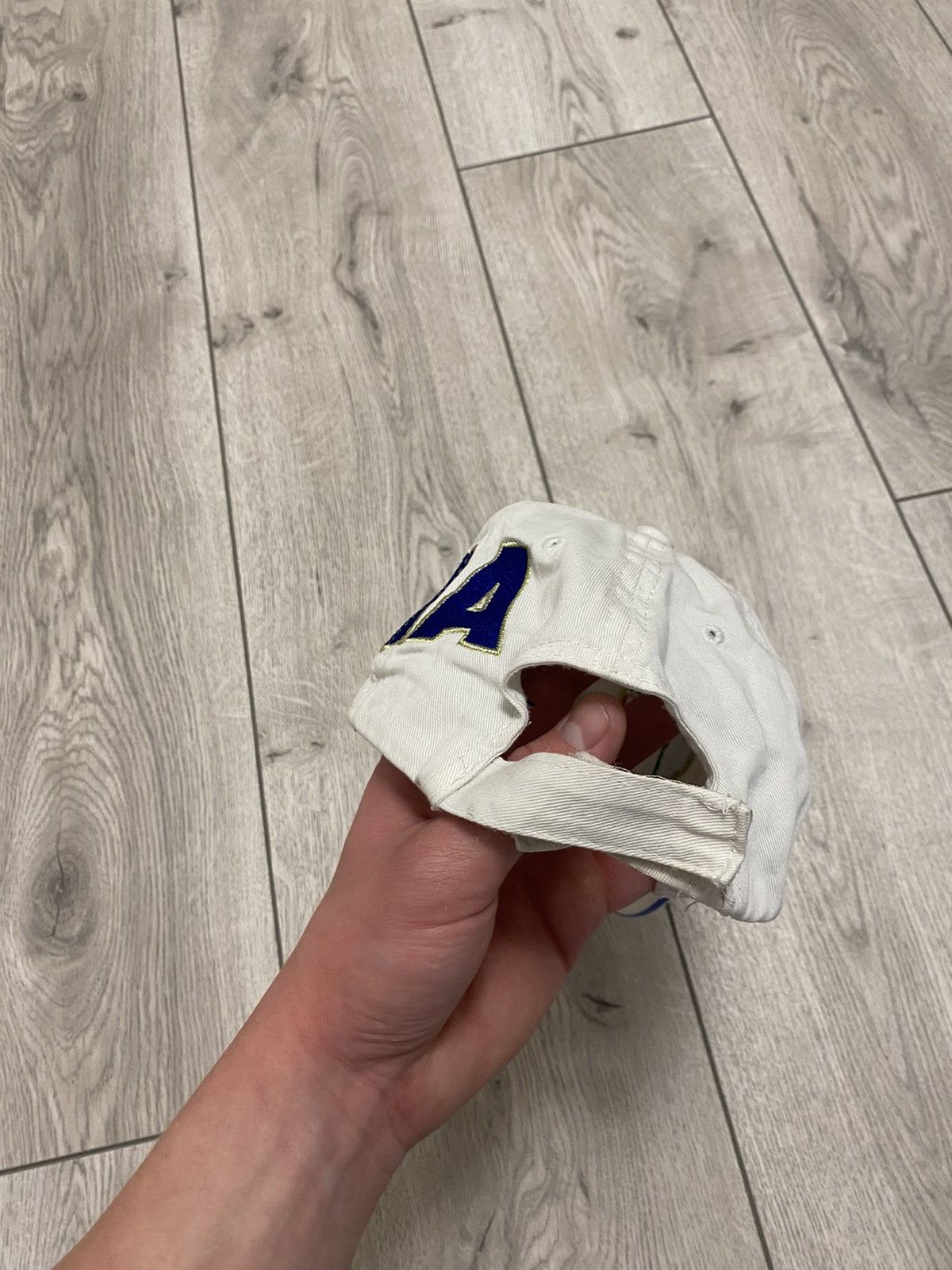 Vintage Vintage Y2K ITALIA white Cap Hat Embroidered Italia Flag Size ONE SIZE - 5 Thumbnail