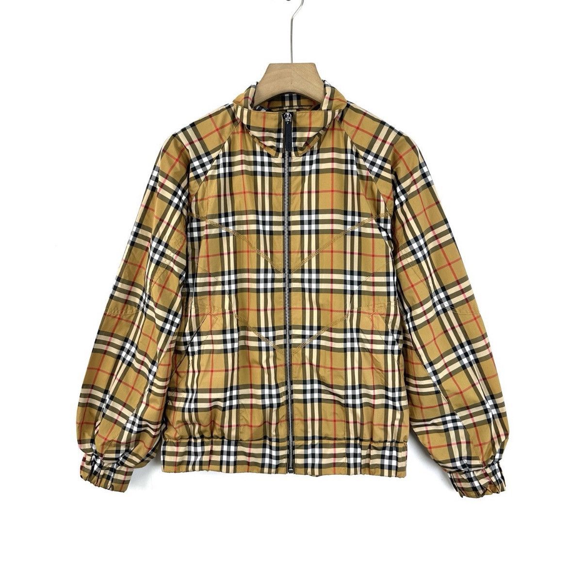 Burberry Burberry / Classic Plaid Zip-up Batwing Sleeve Jacket K12 Size US S / EU 44-46 / 1 - 1 Thumbnail