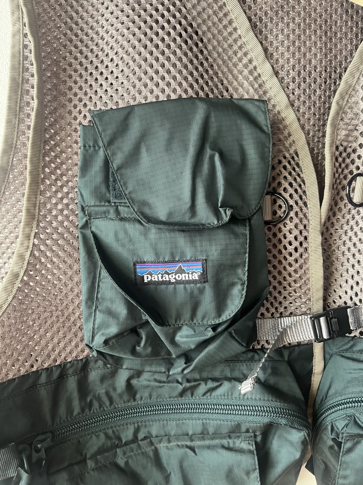Deadstock Patagonia 90s mesh fly fishing vest