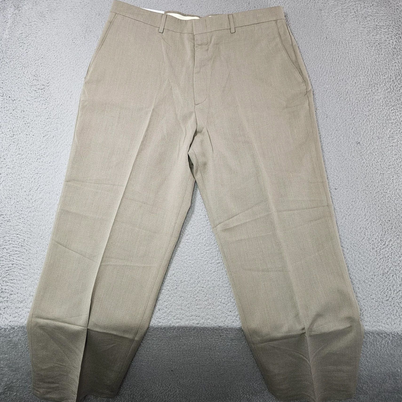 Haggar Haggar Dress Pants Mens 34x29 Beige Stretch Bengaline Flat Front Wrinkle Resistant Classic American Fit Dress Pants Mens 34 Beige Wrinkle Free Size US 34 / EU 50 - 2 Thumbnail