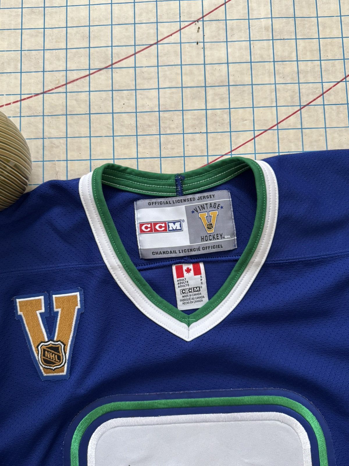 Ccm × NHL CCM Vancouver Canucks Vtg Stick Logo Jersey Blue Size Small Size US S / EU 44-46 / 1 - 5 Thumbnail
